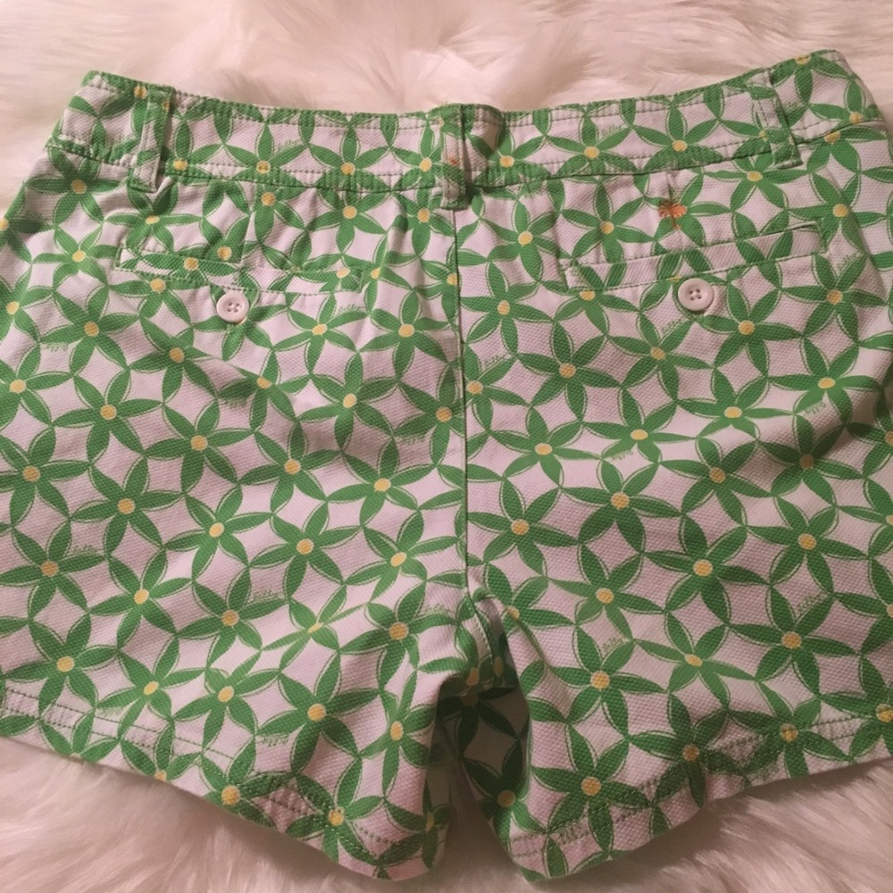 Lilly Pulitzer shorts size 8